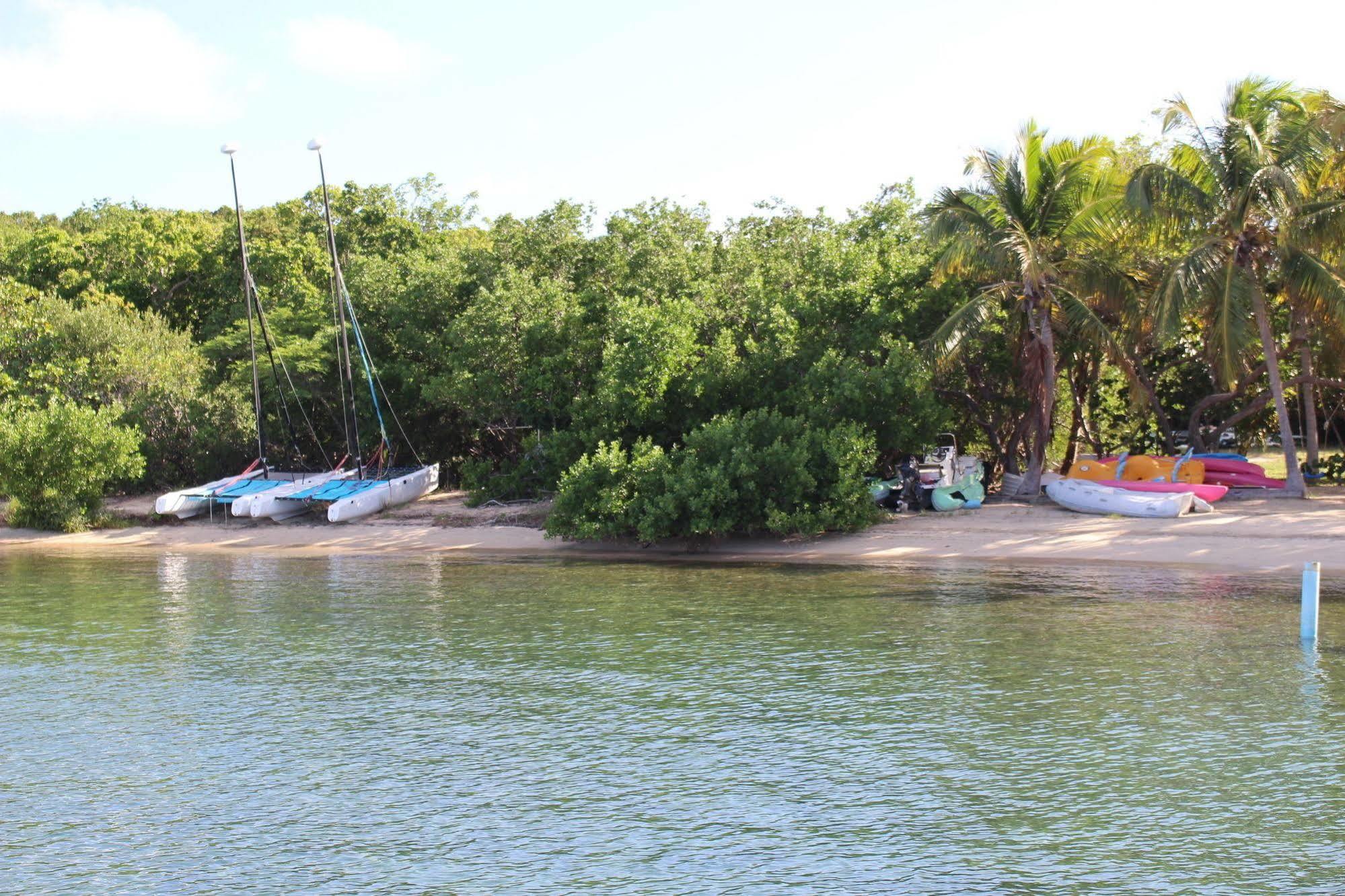 Beef Island Guest House Exterior foto